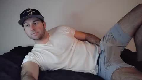 Theetwohander online show from December 2025 10:35:01 AM