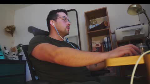 thefrenchie_1 online show from November 2025 11:40:02 AM