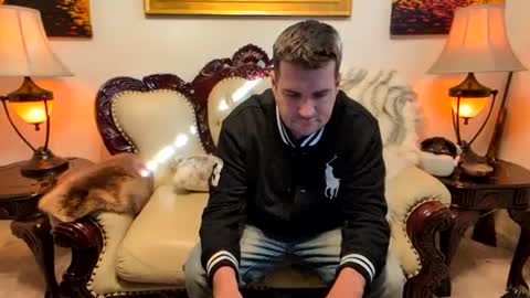 Snapshot of thegentlemanlive chatting on December 2024 07:14:01 PM The Gentleman online show from December 2024 07:14:01 PM