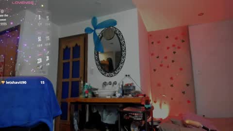 Snapshot of thegoldenbitch chatting on May 2026 02:05:02 AM Goldie online show from May 2026 02:05:02 AM