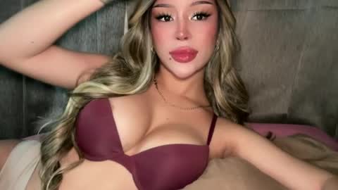 Elle  dont forget to folloW me and thumbs up online show from July 2026 06:51:01 AM