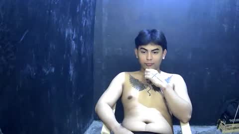 Snapshot of thehugecomeback chatting on February 2025 02:30:01 AM Xerxis online show from February 2025 02:30:01 AM