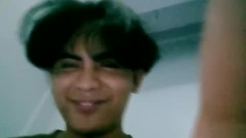 Snapshot of thehugecomeback chatting on November 2025 03:01:02 PM Xerxis online show from November 2025 03:01:02 PM