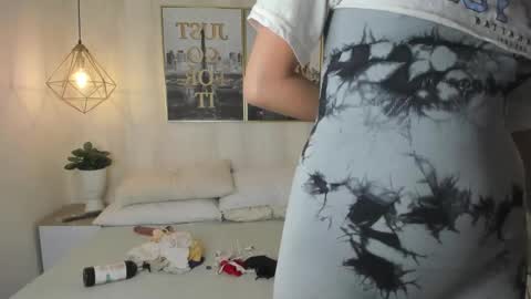 Theia  online show from December 2024 12:38:01 PM