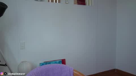 Iris online show from April 2026 08:53:01 PM