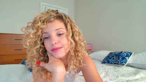 Lily Marie online show from February 2025 10:14:01 PM