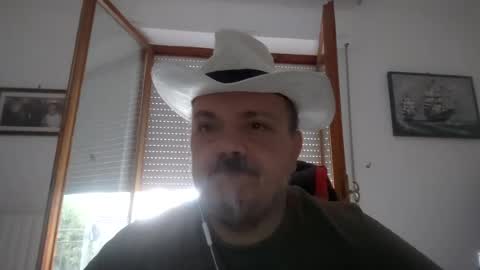 Snapshot of theitalianpapi chatting on July 2026 05:34:01 AM Pippo71 online show from July 2026 05:34:01 AM