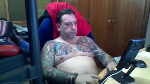 Snapshot of thekier chatting on January 2025 05:08:01 PM thekier online show from January 2025 05:08:01 PM