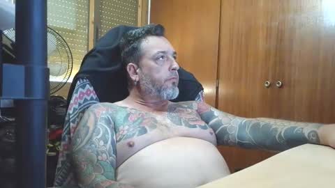 Snapshot of thekier chatting on November 2025 01:55:01 PM thekier online show from November 2025 01:55:01 PM