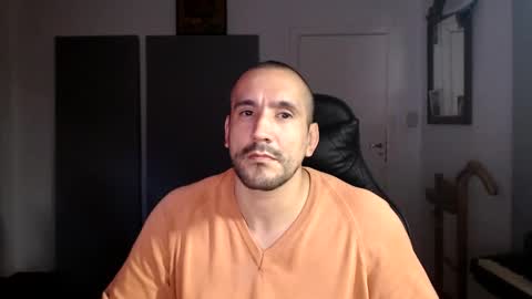 Snapshot of thekingofpains chatting on October 2025 02:23:01 AM KINGOFPAINS online show from October 2025 02:23:01 AM