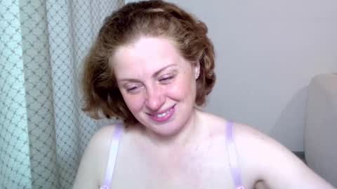 Ella online show from November 2025 09:09:01 AM