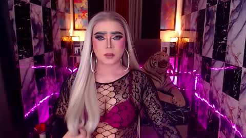 Paula online show from January 2026 09:35:02 AM