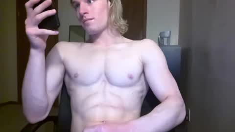 Snapshot of thelevimeyers chatting on February 2025 03:37:01 AM thelevimeyers online show from February 2025 03:37:01 AM