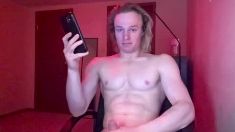 Snapshot of thelevimeyers chatting on March 2025 01:16:01 AM thelevimeyers online show from March 2025 01:16:01 AM