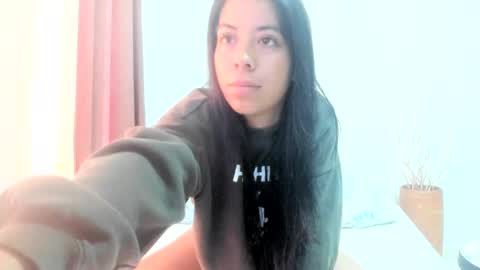 Snapshot of thelovers_sexys chatting on October 2025 01:01:02 PM Emily and andre online show from October 2025 01:01:02 PM