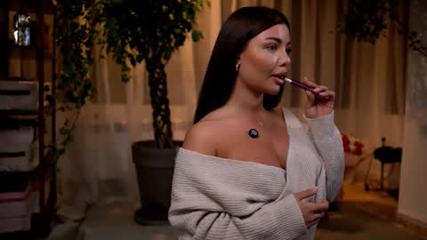 Snapshot of themadisonshow chatting on February 2026 04:41:01 AM Madison online show from February 2026 04:41:01 AM