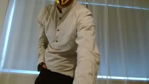 Snapshot of themaskedlondoner chatting on February 2026 11:20:01 AM The Masked Londoner online show from February 2026 11:20:01 AM