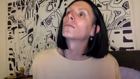 Lucy Lucy online show from February 2025 02:32:02 AM