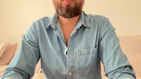 TheMonarchGoat online show from October 2025 08:39:01 AM