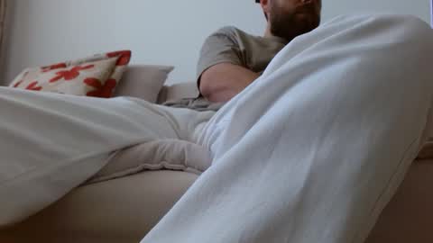 Snapshot of themonarchgoat chatting on May 2026 09:27:02 AM TheMonarchGoat online show from May 2026 09:27:02 AM