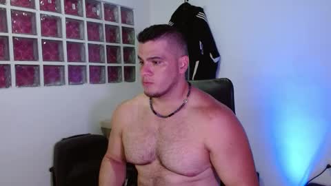 Snapshot of theo_walker chatting on February 2026 11:47:02 PM Theo online show from February 2026 11:47:02 PM