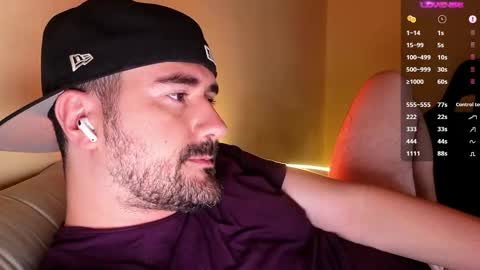 Snapshot of theoravi chatting on November 2025 03:23:01 AM Theo Ravi online show from November 2025 03:23:01 AM