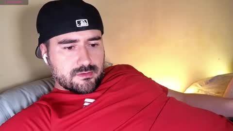 Snapshot of theoravi chatting on November 2025 04:23:02 AM Theo Ravi online show from November 2025 04:23:02 AM