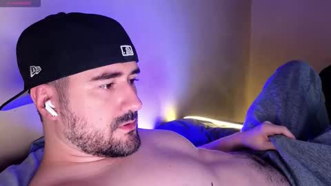 Snapshot of theoravi chatting on December 2025 03:36:01 AM Theo Ravi online show from December 2025 03:36:01 AM