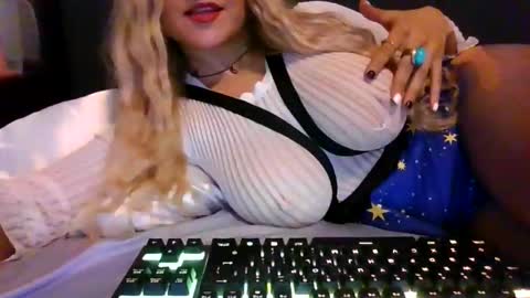 the peach princess  online show from November 2025 05:56:02 PM