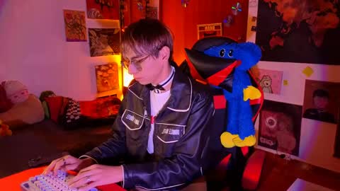 Matt independent model  online show from April 2026 08:03:02 PM