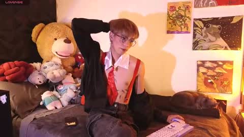 Matt independent model  online show from April 2026 08:42:02 PM