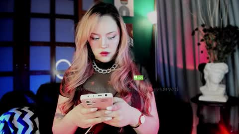 Snapshot of theprincess_rosee chatting on January 2026 06:17:01 AM Rosie online show from January 2026 06:17:01 AM