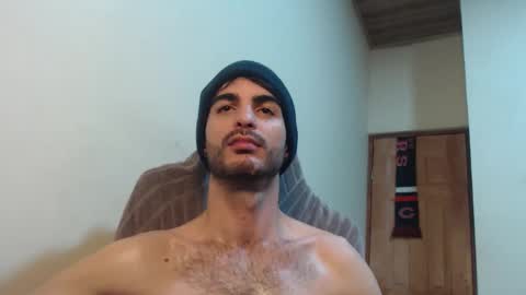 Santiago Enrique online show from October 2025 05:52:01 AM