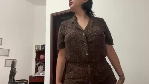 Snapshot of therealcamilabaddie chatting on January 2025 11:18:02 PM therealcamilabaddie online show from January 2025 11:18:02 PM