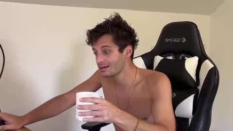 Snapshot of therealdylansdick chatting on October 2025 03:12:01 PM therealdylansdick online show from October 2025 03:12:01 PM