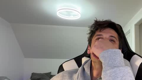 Snapshot of therealdylansdick chatting on November 2025 03:05:01 AM therealdylansdick online show from November 2025 03:05:01 AM