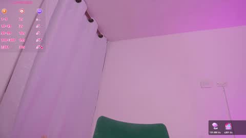 Snapshot of therealpeach_ chatting on February 2025 10:04:02 AM online show from February 2025 10:04:02 AM