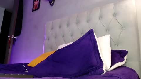 Snapshot of therealsoleil chatting on December 2024 07:03:02 AM therealsoleil online show from December 2024 07:03:02 AM