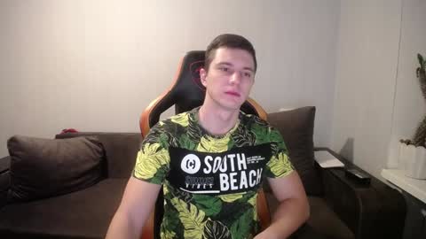 Nick   online show from December 2024 07:31:02 PM