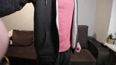 Nick   online show from December 2025 09:35:01 PM