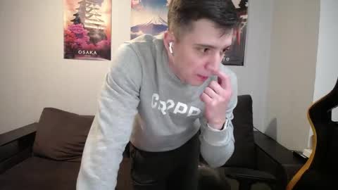 Nick   online show from April 2026 09:39:33 PM