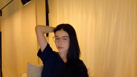 Snapshot of therose_mar chatting on September 2025 12:11:02 AM Mar online show from September 2025 12:11:02 AM