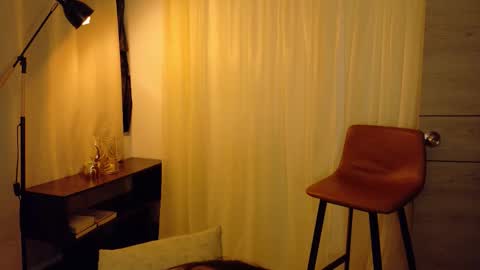 Snapshot of therose_mar chatting on October 2025 01:14:02 AM Mar online show from October 2025 01:14:02 AM