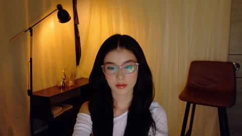 Snapshot of therose_mar chatting on October 2025 12:30:02 AM Mar online show from October 2025 12:30:02 AM