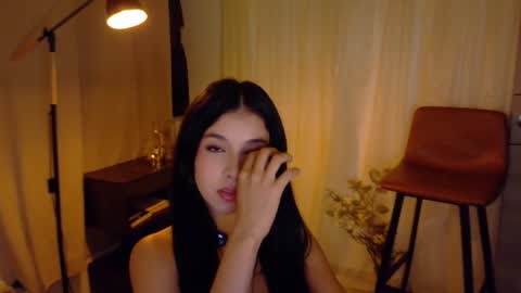 Snapshot of therose_mar chatting on October 2025 10:56:01 PM Mar online show from October 2025 10:56:01 PM