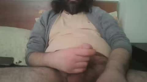 Snapshot of thesmartbeatle chatting on December 2024 08:33:02 AM thesmartbeatle online show from December 2024 08:33:02 AM