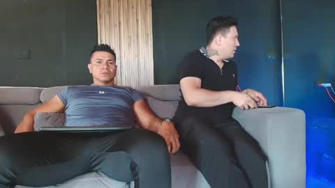 thestraightroom online show from April 2026 08:17:02 PM