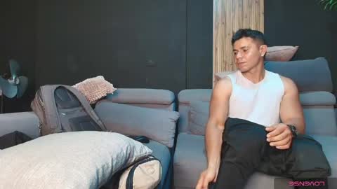 thestraightroom online show from May 2026 01:02:04 AM