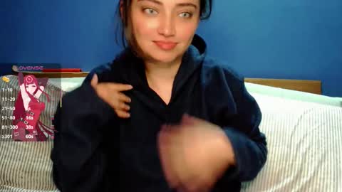 Snapshot of thesweethari chatting on December 2025 02:20:01 AM I dont do real meetings My bio online show from December 2025 02:20:01 AM