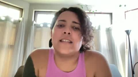 Snapshot of thethiccilakeshow chatting on October 2025 03:23:02 AM thethiccilakeshow online show from October 2025 03:23:02 AM